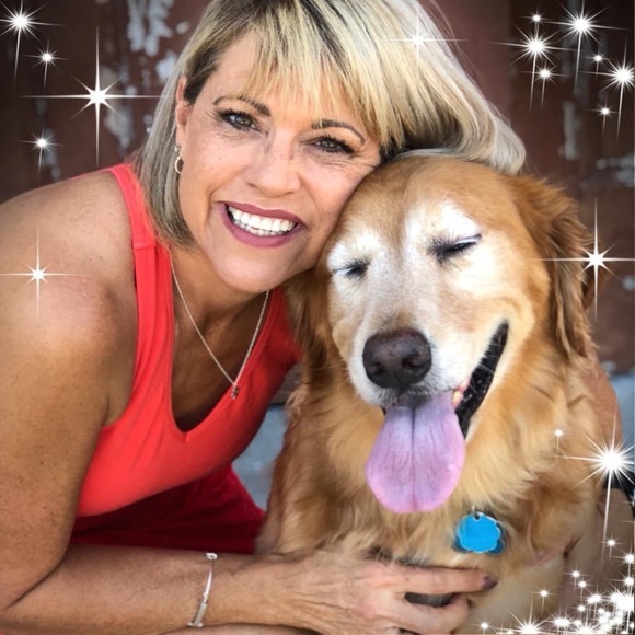 Meet your Posher, Denise - Picture 2 of 2